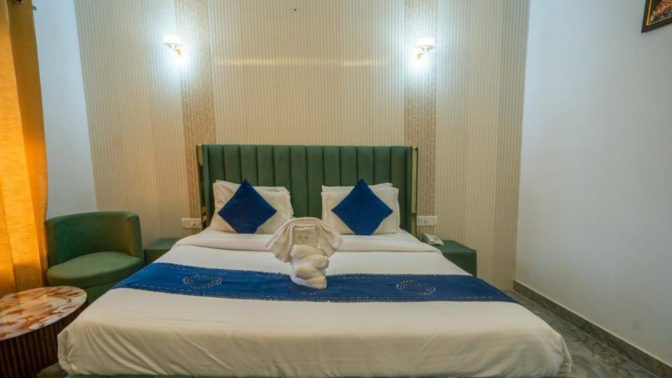 Corbett Holiday Forest Resort Hotel in Uttarakhand