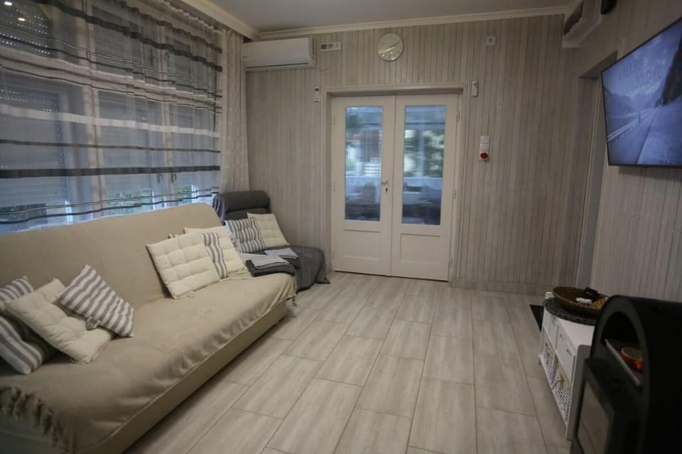 Lakilak üdülőház a Holt-Tiszánál, termálfürdőnél Vacation rental in Hungary