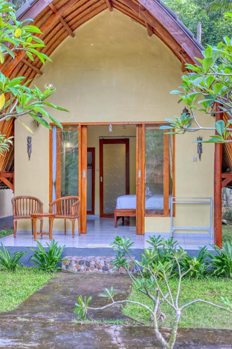 Maharga Bungalows Bed and Breakfast in Nusapenida