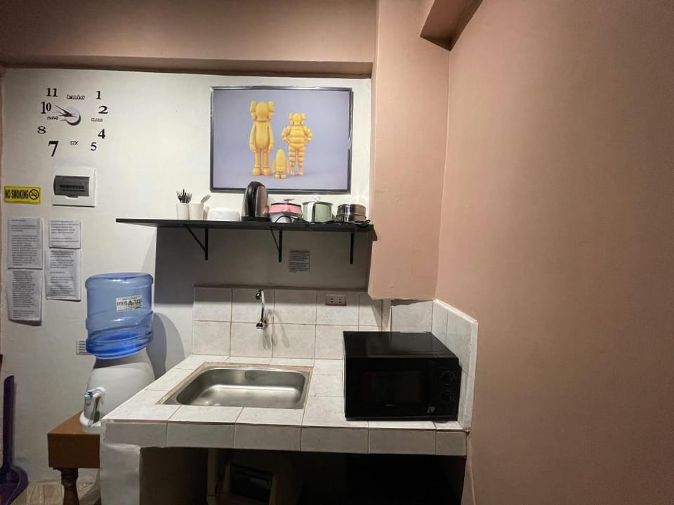 NETFLIX+SANITIZE Comfy staycation quezon city Apartment in Manila City