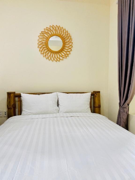 Bamboo Resort - Standard Double Bed Apartment in Laos