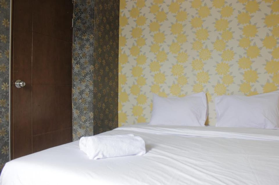 Minimalist 2BR Gateway Ahmad Yani By Travelio Apartment in Bandung