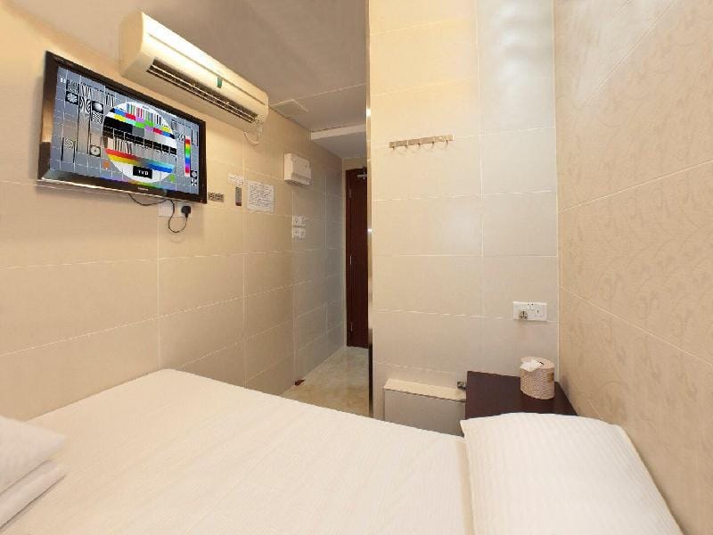 Budget Double Rm@Mong Kok旺角區經濟大床房 Apartment in Hong Kong