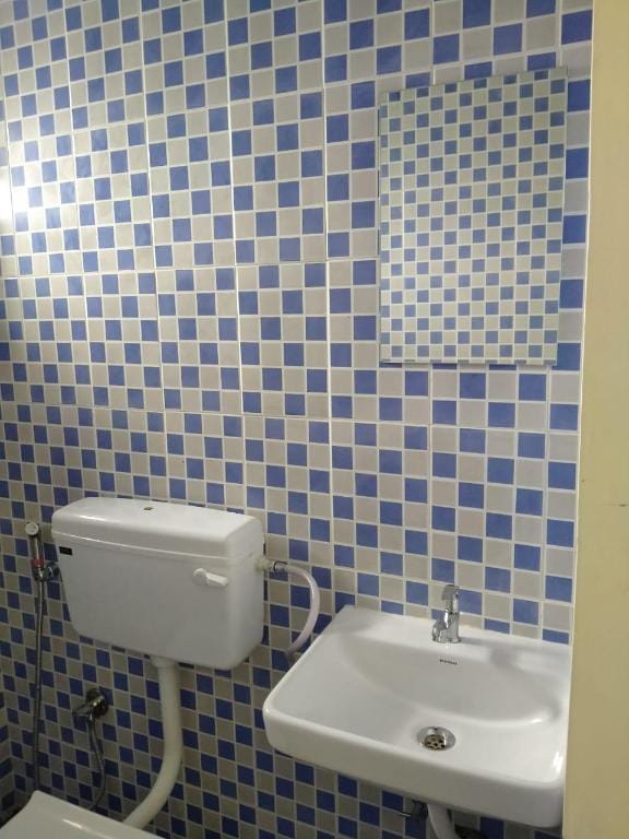 Dadds extended Stay Apartment in Vypin