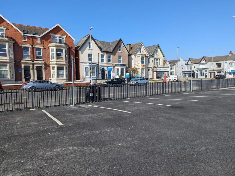 Coast Accommodation Station Road Apartments Apartment in Blackpool