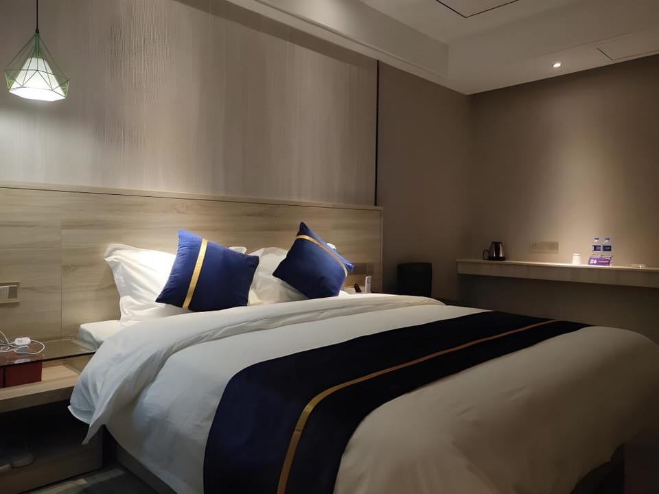 Shell Hotel Dongguan Shipai Town Lifeng Square Hotel in Guangzhou
