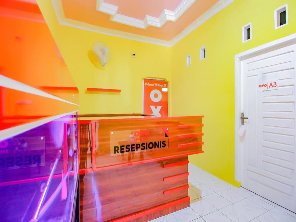 OYO 90216 Kost Sanny Hotel in Indonesia