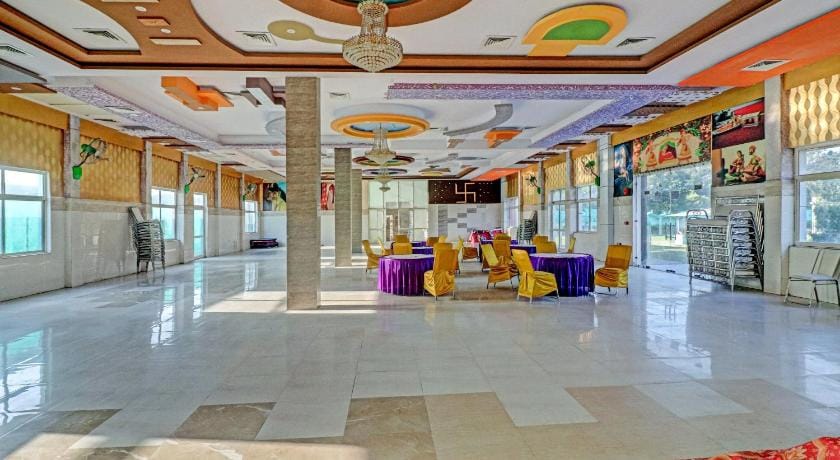 Capital O Kanha Resort Hotel in Uttar Pradesh