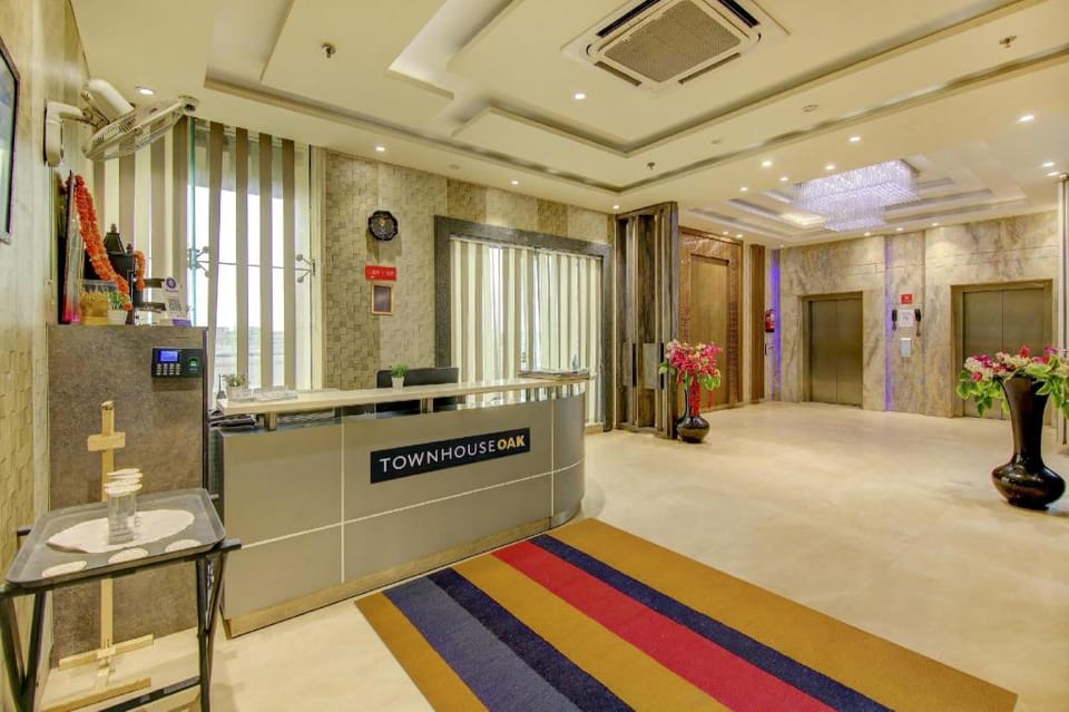 Super Townhouse OAK Hotel C Pearls Hotel in Delhi