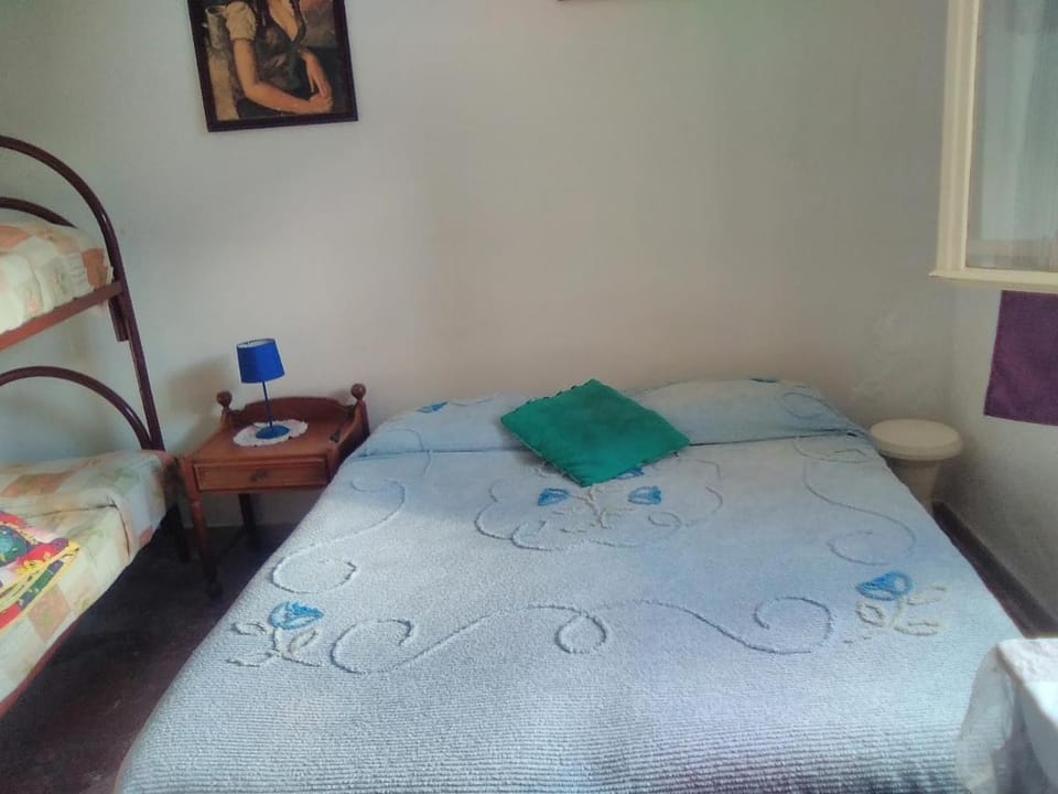 Large Triple Room for max 3 people Bed and Breakfast in Taormina