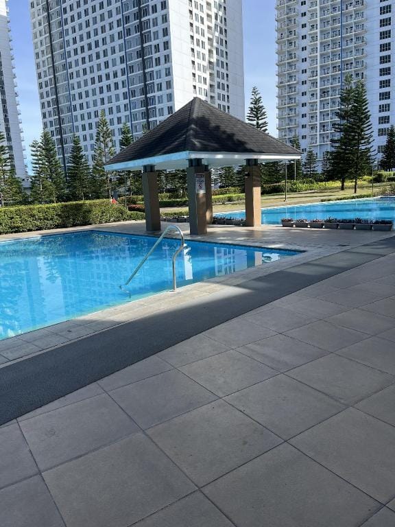 SMDC Cool Suites at Wind Residences Hotel in Tagaytay