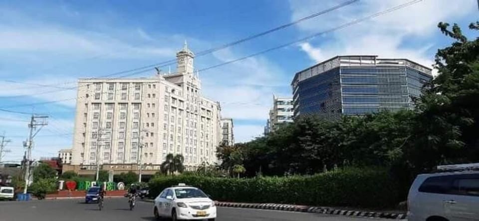Newport Pasay Terminal Airport Condotel Apartment in Pasay