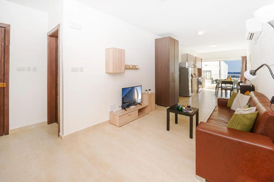 Summer Breeze Comfort Apartment Apartment in Saint Paul's Bay