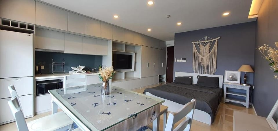 Vinhome Dcapitale Studio Apartment in Laos