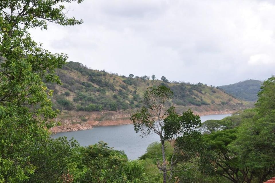 Eagles Falls Villa - Victoria Golf & Country Club Villa in Central Province