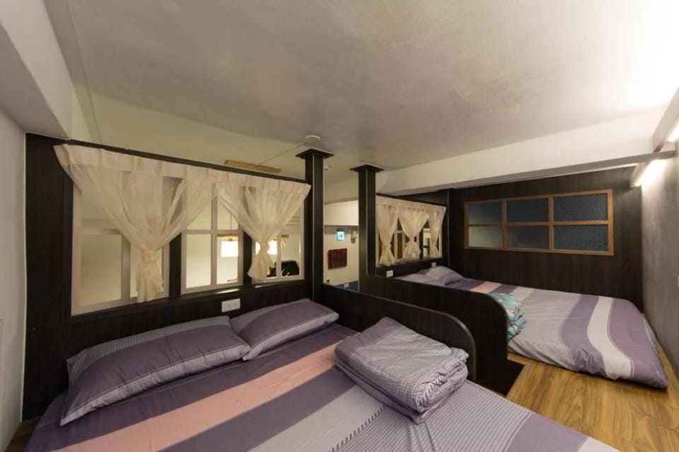 10-Person Private House in Central and Western District Vacation rental in Kaohsiung