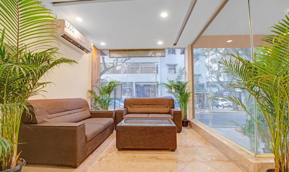 Treebo White Inn Hotel in Bengaluru
