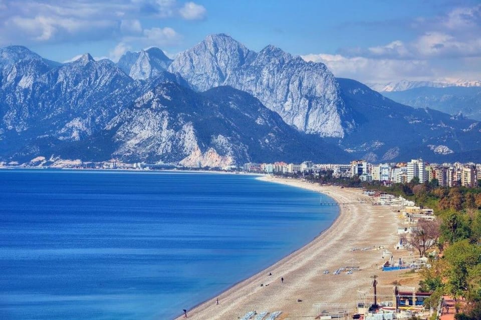 KONYAALTI  Beach-Luxury Homes -1+1      6 Apartment in Antalya