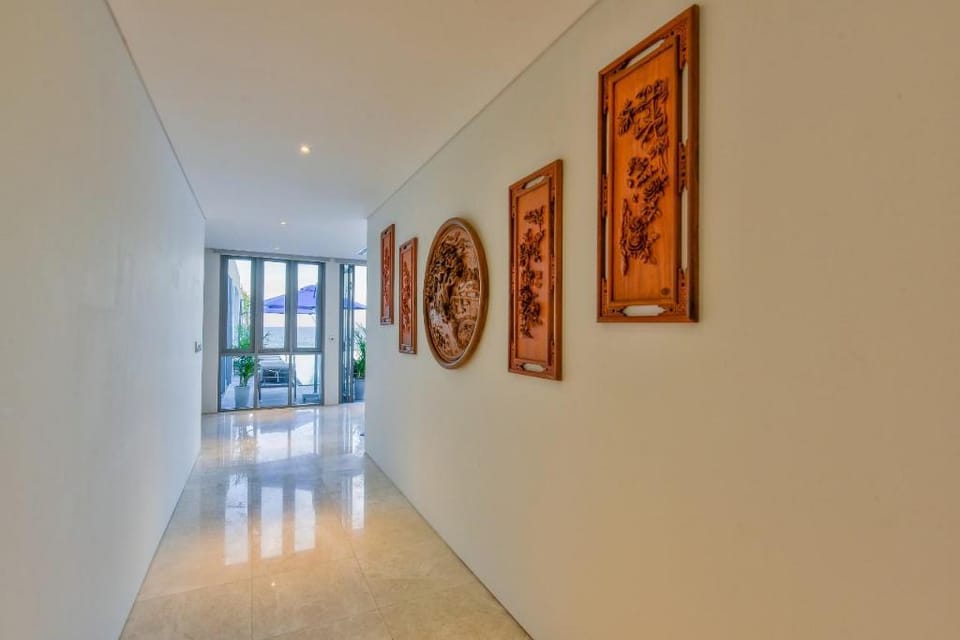 Amazing Beachfront 6 Bedrooms Villa  Villa in Hoa Hai