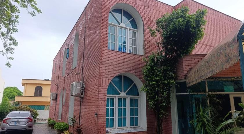 Royal Motel Executive Bed and Breakfast in Islamabad