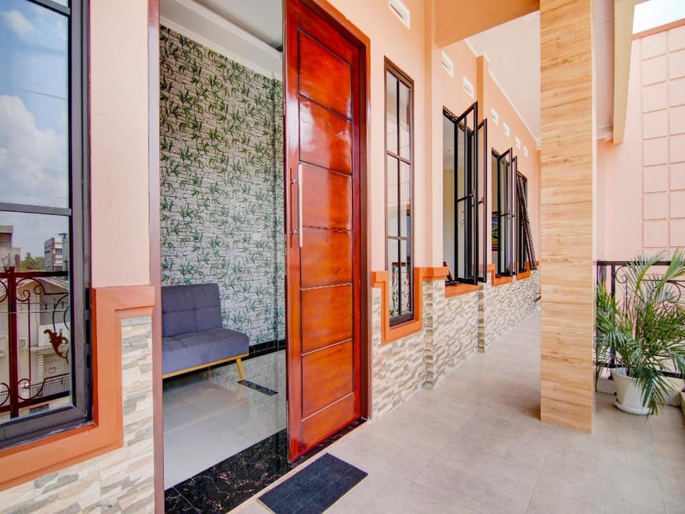 90233 The Shine Residence Hotel in West Sumatra, Indonesia