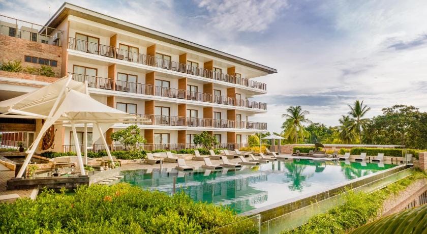 Modala Beach Resort Hotel in Panglao