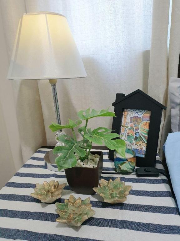 MPlace Beach n Surf w/ Netflix+Cooking+Wifi Apartment in Quezon City