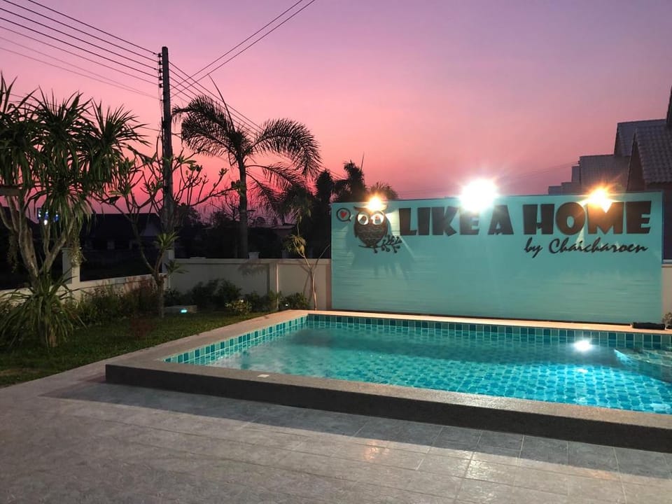 LIKE A HOME by chaicharoen 2 Villa in Chon Buri Changwat