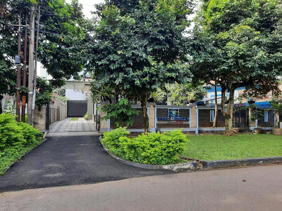 Cozzy Kostel Managed by Salak Hospitality Apartment in West Java