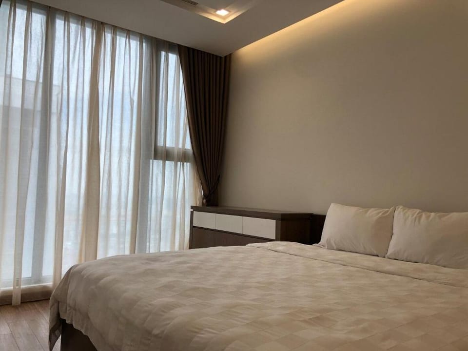 Vinhomes Metropolis services apt 1BR, near Lotte Apartment in Hanoi