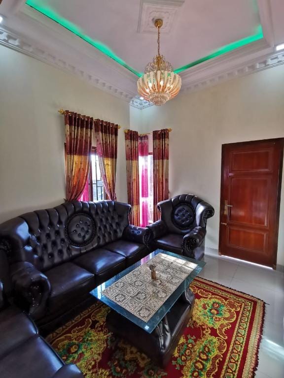 Villa athaillah 6 kamar Villa in Indonesia