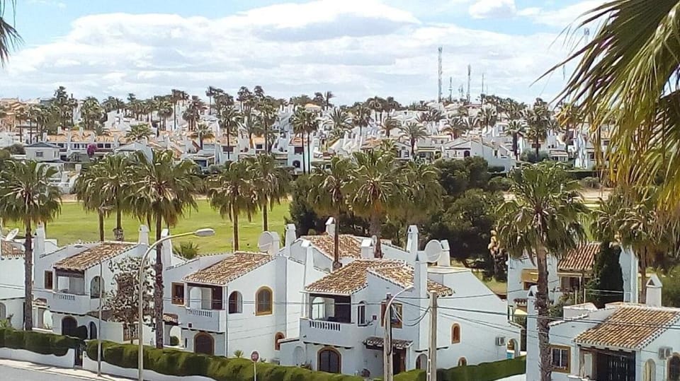 Villamartin Golf&Sea, Terrasse Pool Parking Wifi Apartment in Vega Baja del Segura