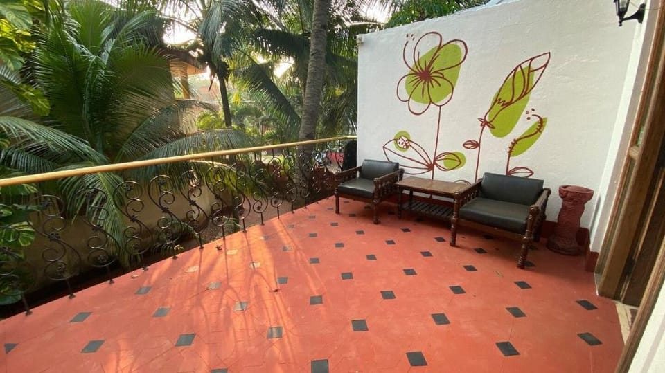 Apartment beach Side for 8 people, Candolim Goa Villa in Candolim
