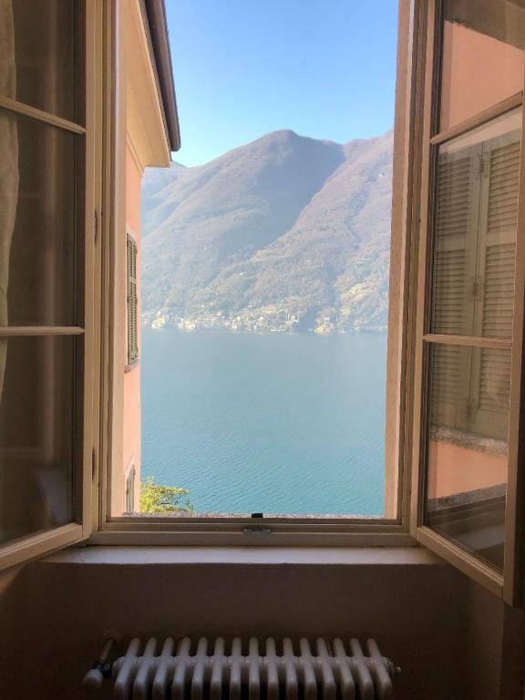 Villa Giudici Luxury Lake Apartment  Apartment in Canton of Ticino