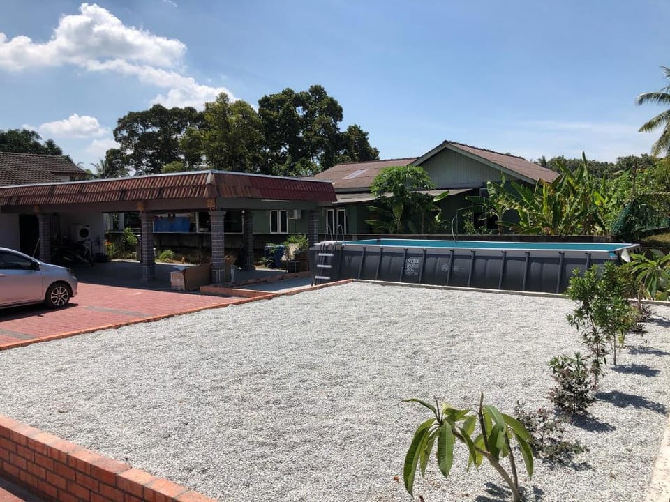 Heza Village - Karaoke, Pool & BBQ Vacation rental in Port Dickson