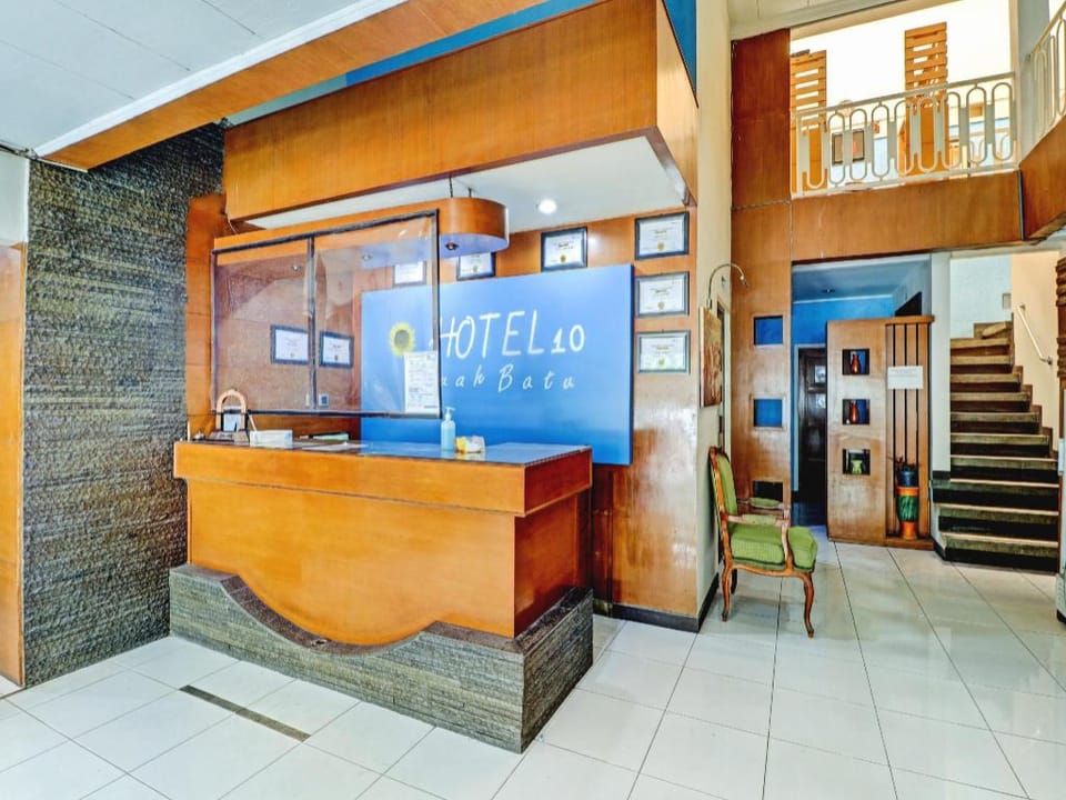 OYO 90278 Hotel Sepuluh Buah Batu Bandung Hotel in Bandung