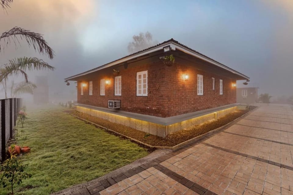 The Earth Farm Hotel in Maharashtra