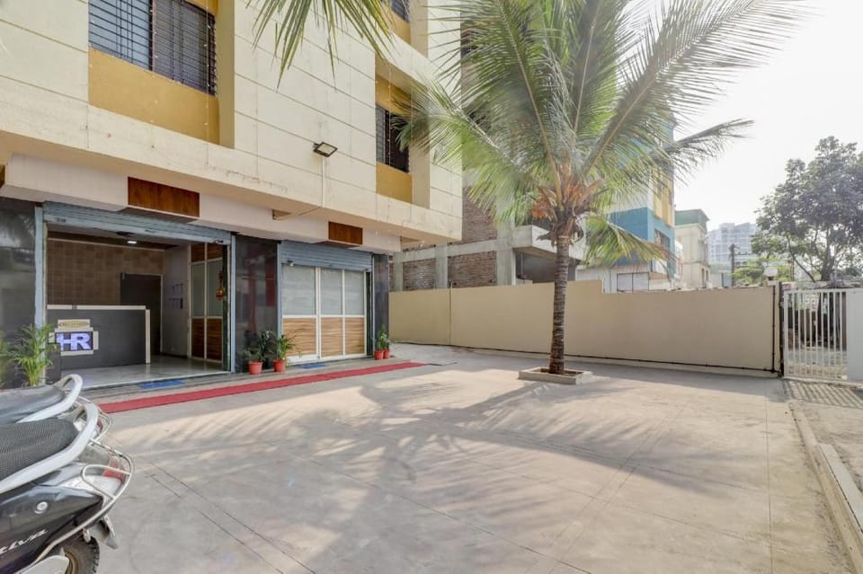 Hotel O Royal Rest Rooms Hotel in Pune