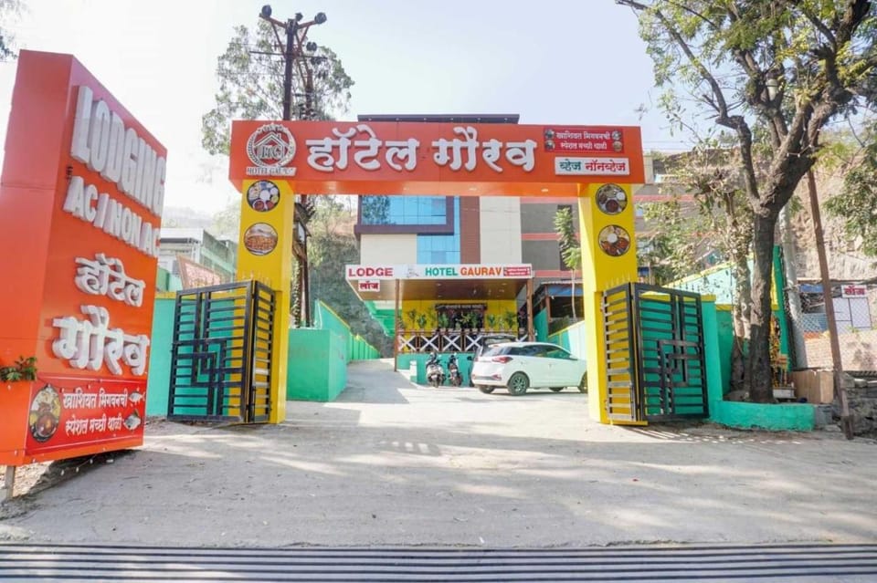 Hotel O Gaurav Lodge Hotel in Pune