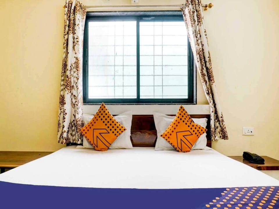 Hotel O Gaurav Lodge Hotel in Pune