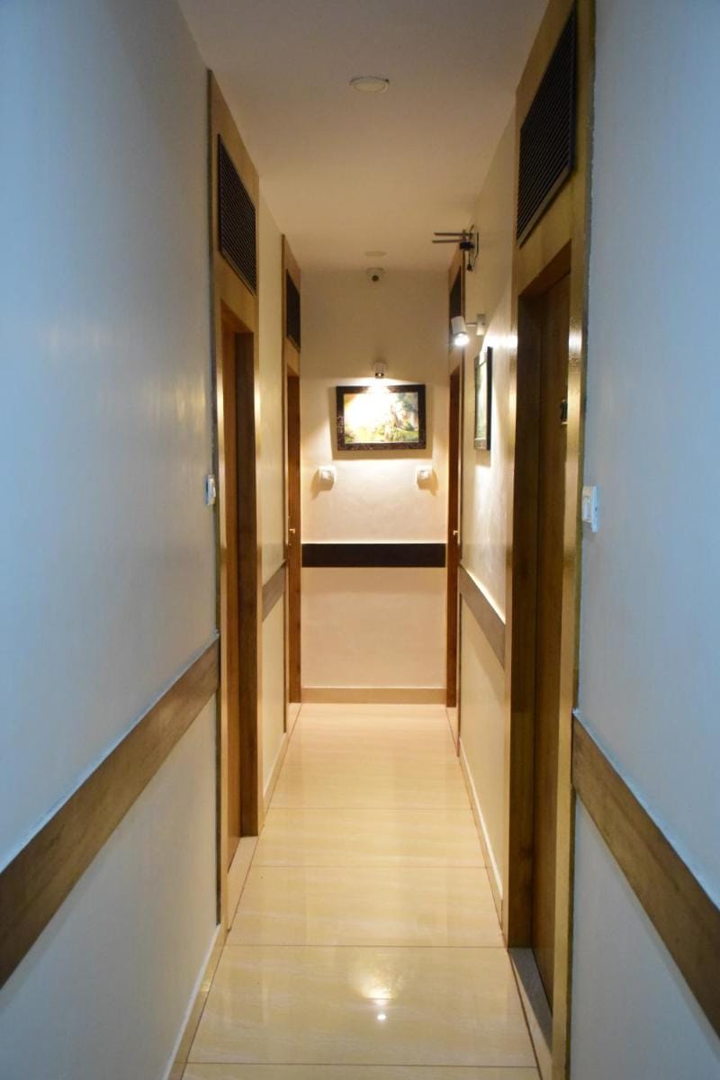 Gateway Suites Hotel in Mumbai