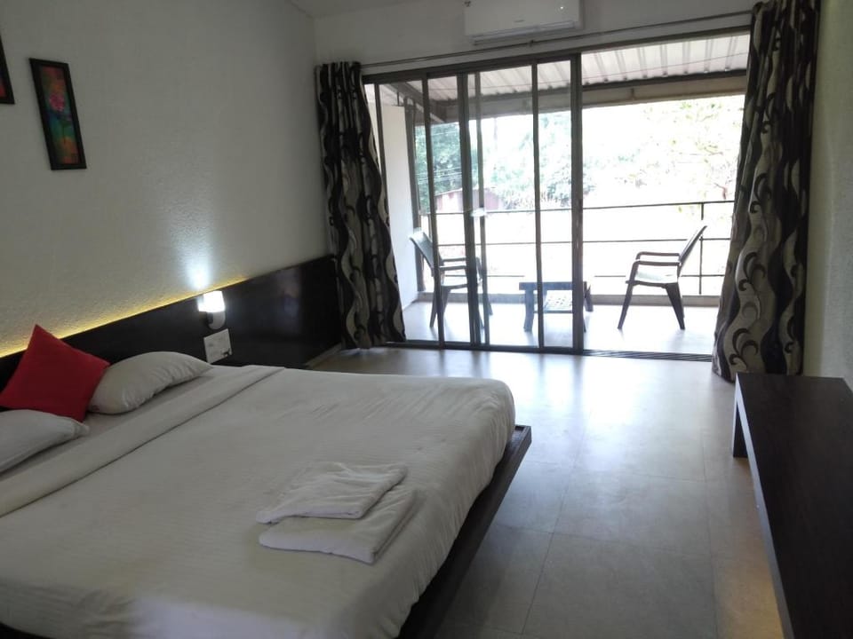 Forest Inn Resort in Maharashtra