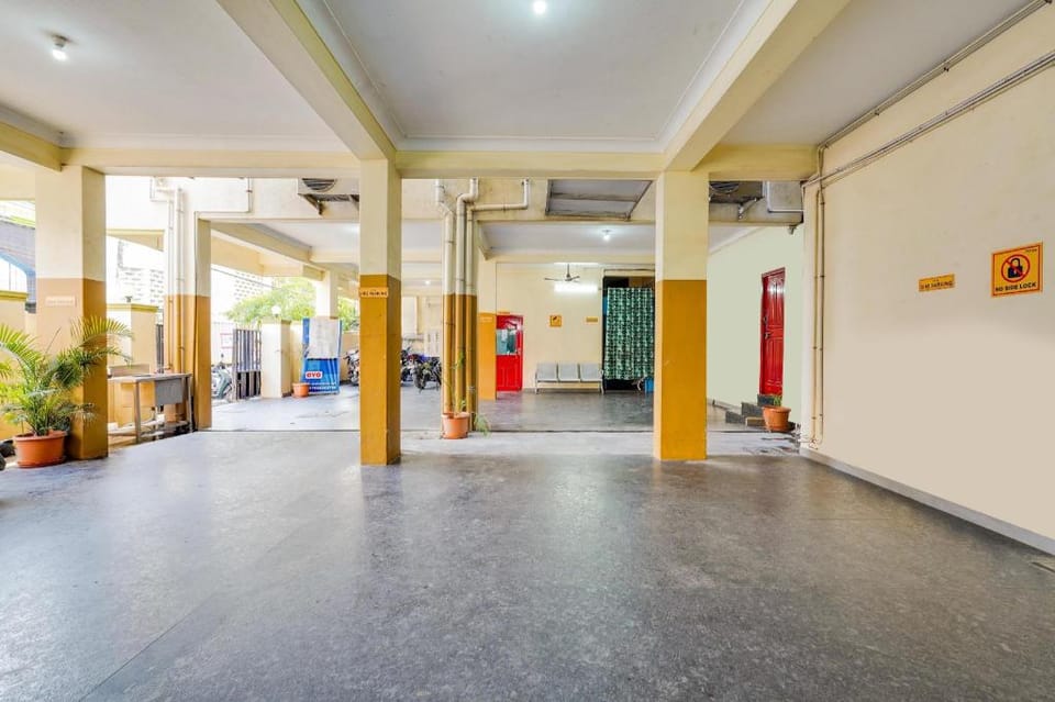 Hotel Inn34 Porur Hotel in Chennai