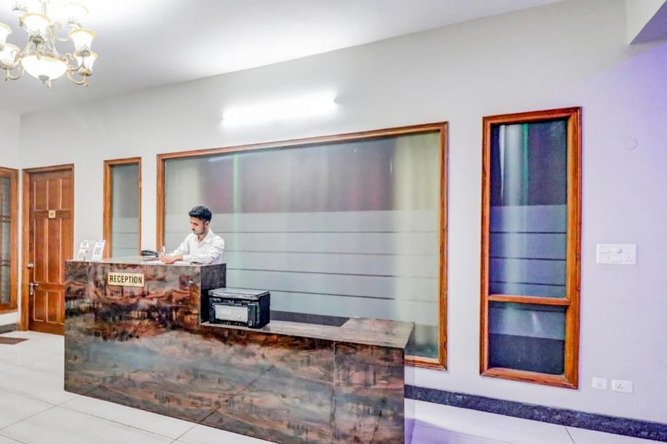 Hotel O by OYO Tokyo Hotel in Lucknow