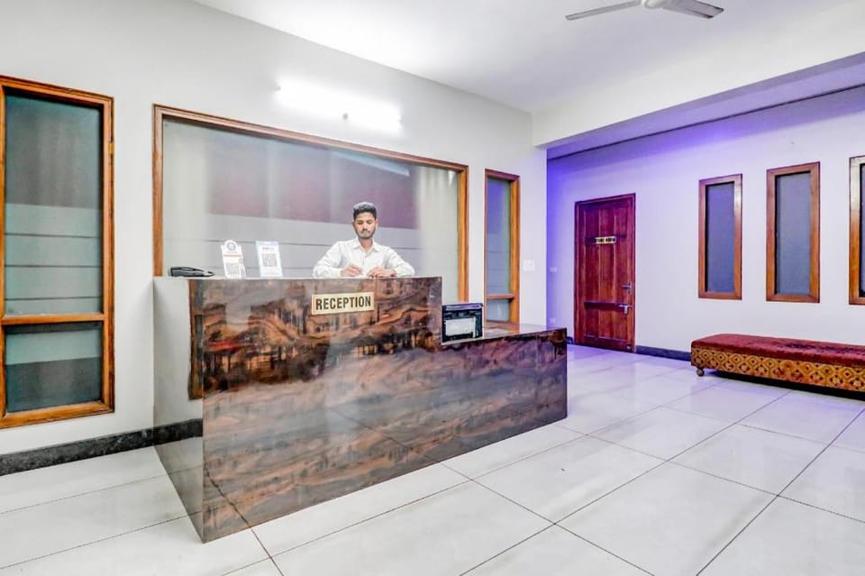 Hotel O by OYO Tokyo Hotel in Lucknow
