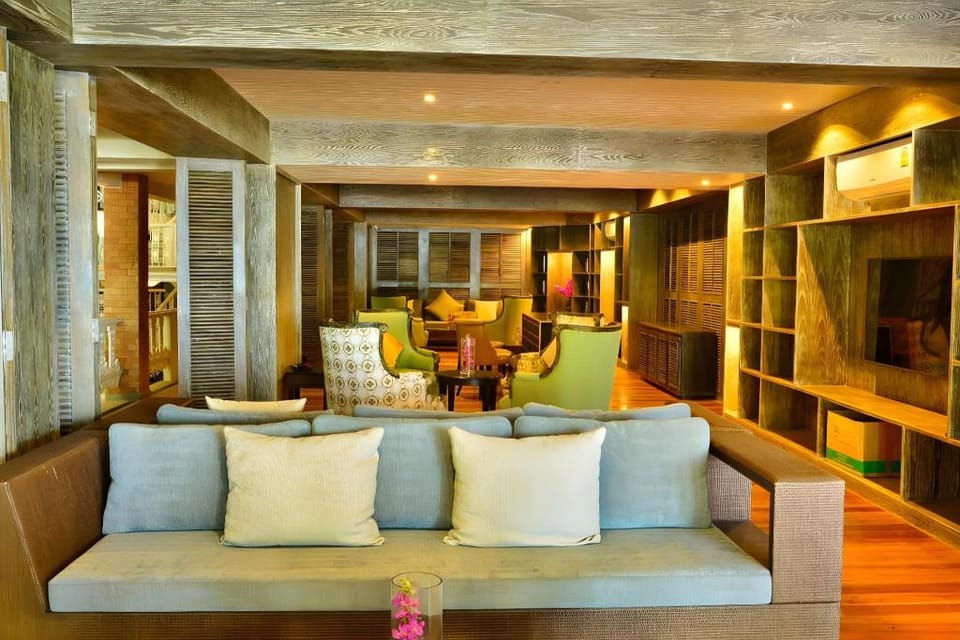 Sea Pearl Beach Resort Hotel in Patong