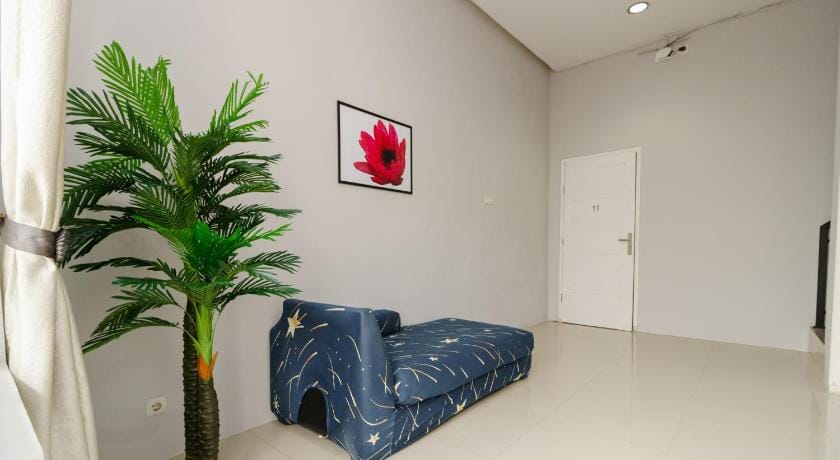 RedDoorz @ Jalan Demang Lebar Raya Palembang Hotel in Indonesia