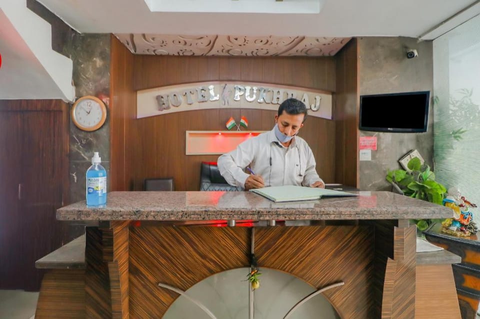 Hotel O Shiv Pukhraj Hotel in Ludhiana