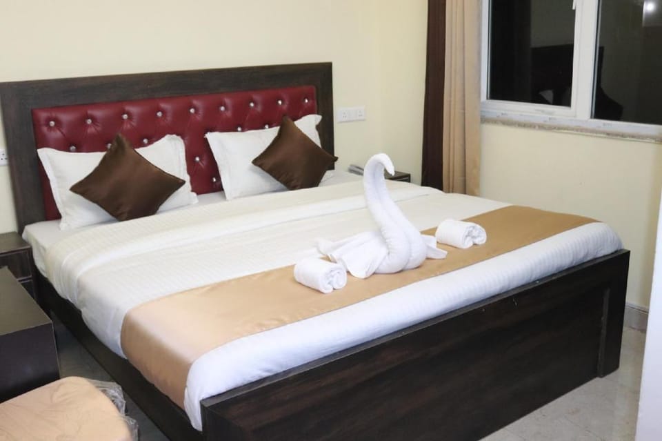 Shri Tridev Hotel Farm Stay in Rishikesh