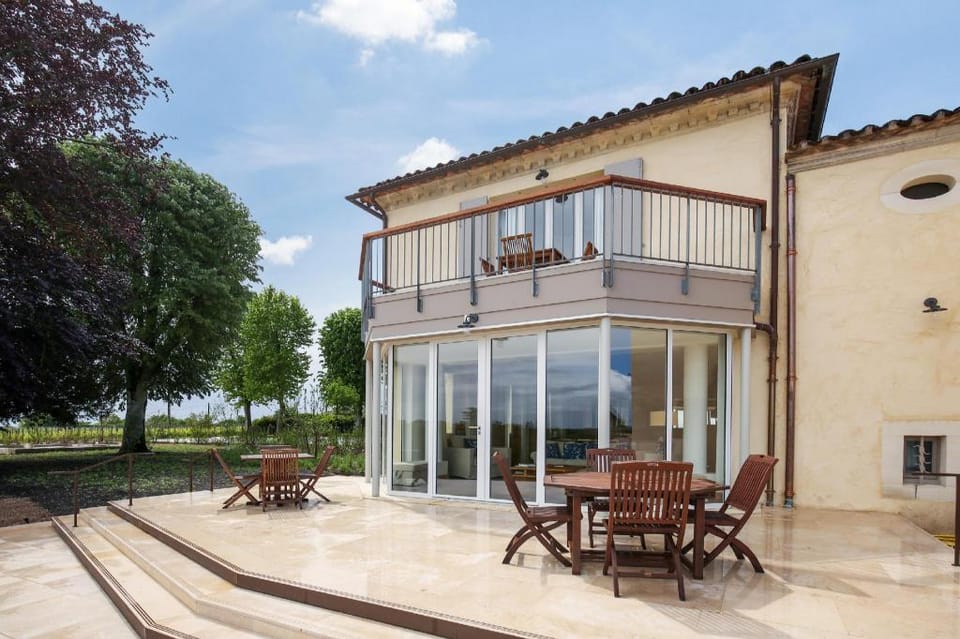 LOGIS DE VALANDRAUD Hotel in Occitanie
